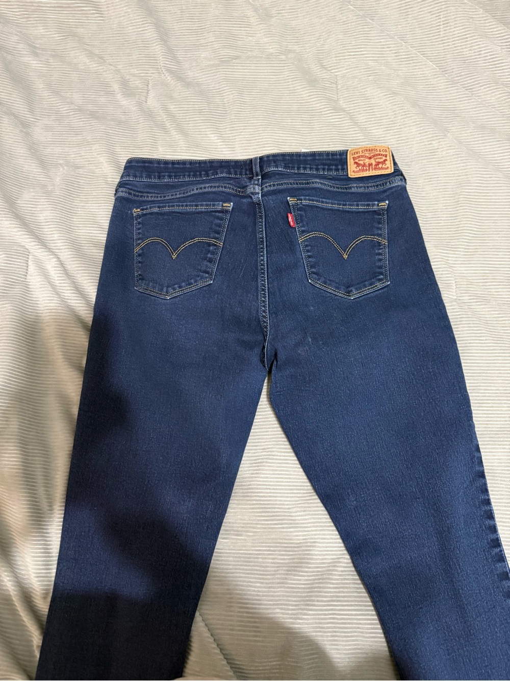 Levi's Dark Wash Straight Leg Jeans - Navy Blue